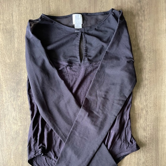 Black Bodysuit with Keyhole Cut out - Picture 2 of 5